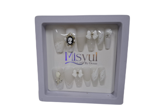 Ocean Solingen Misyul Takma Tırnak 12'Li Desenli Beyaz