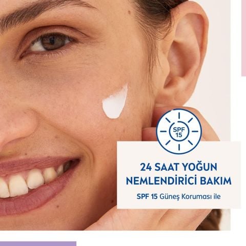 Nivea Essentials Günlük Nemlendirici Bakım Kremi SPF15 50ml