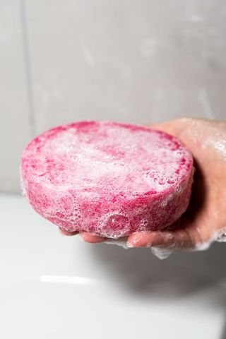Dr. Bronos Bubble Gum Özlü Doğal Süngerli Sabun 135 Gr